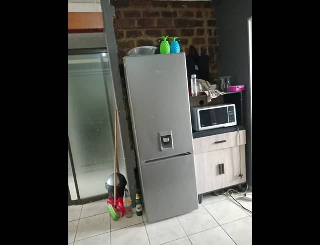 3 BEDROOM APARTMENT FOR SALE IN SUNNYSIDE